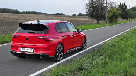 test-2026-volkswagen-golf-gti-edition-50-7