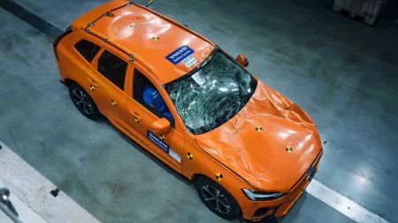 volvo-xc60-crash-test-figurina-losa-4