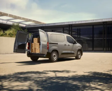 peugeot-e-partner-active-2606cgi-007-fr-1