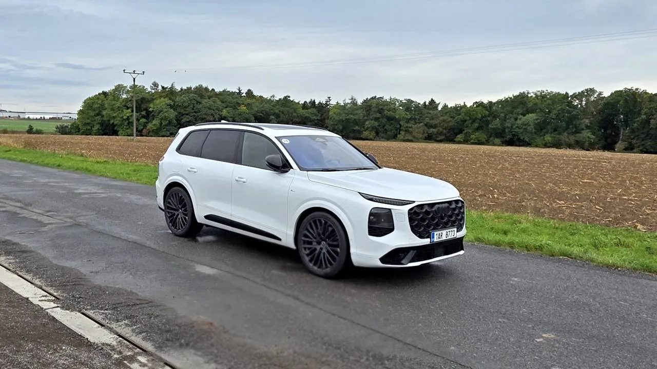 prvni-jizda-2026-audi-q7