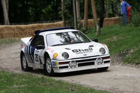 Ford RS200 — 1985-1986