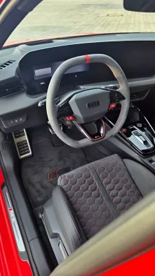 2002-audi-s3-a-2026-audi-rs-3-limuzina-8