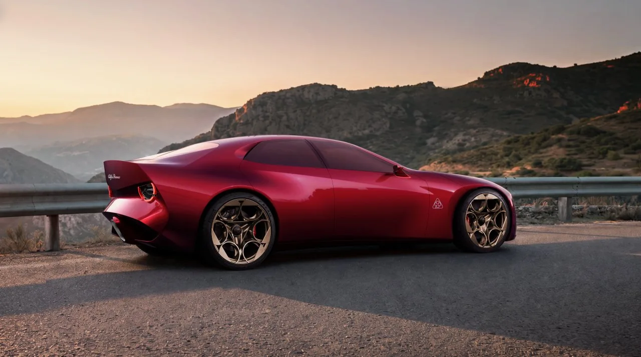 2026-alfa-romeo-cuorerosso-koncept-19