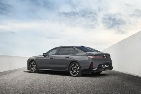 2026-bmw-concept-7-protection-3