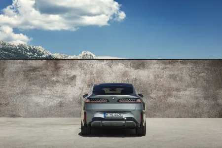 2027-bmw-ix4-50-xdrive-2
