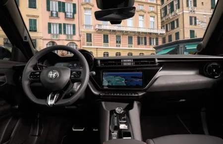 2027-alfa-romeo-junior-2