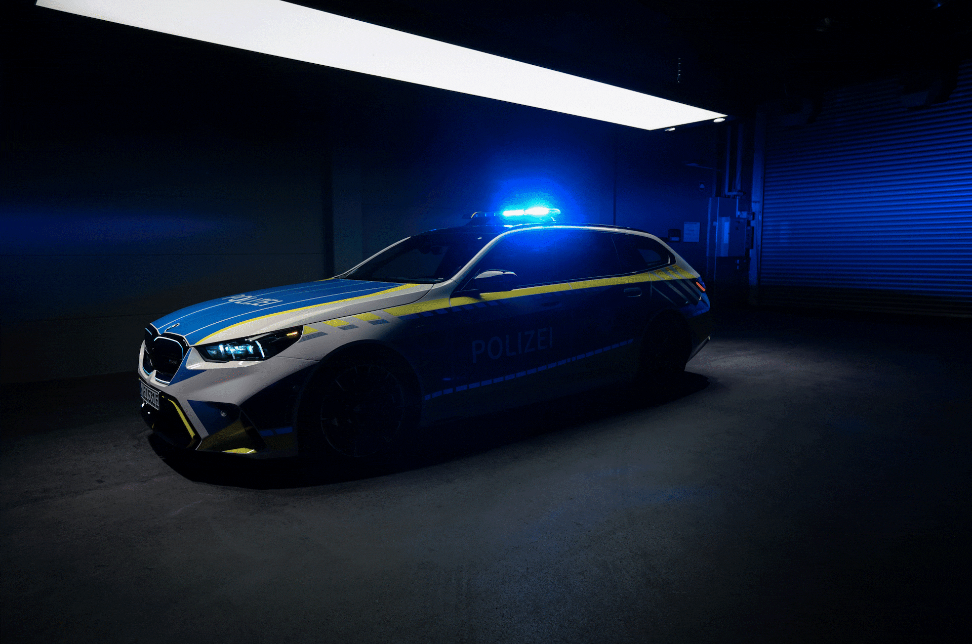 260924_g_bmw-m5-gif1