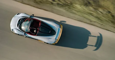 aston-martin-valhalla-spider_10