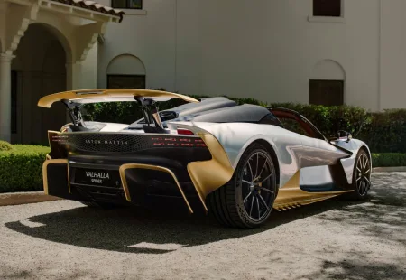 aston-martin-valhalla-spider_17