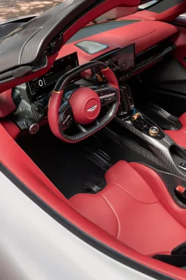 aston-martin-valhalla-spider_21
