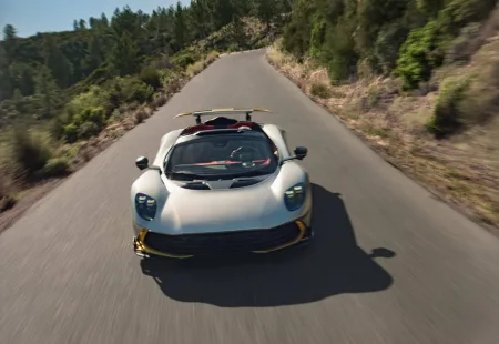 aston-martin-valhalla-spider_8