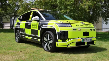 hyundai-ioniq-9-uk-highways-agency-1
