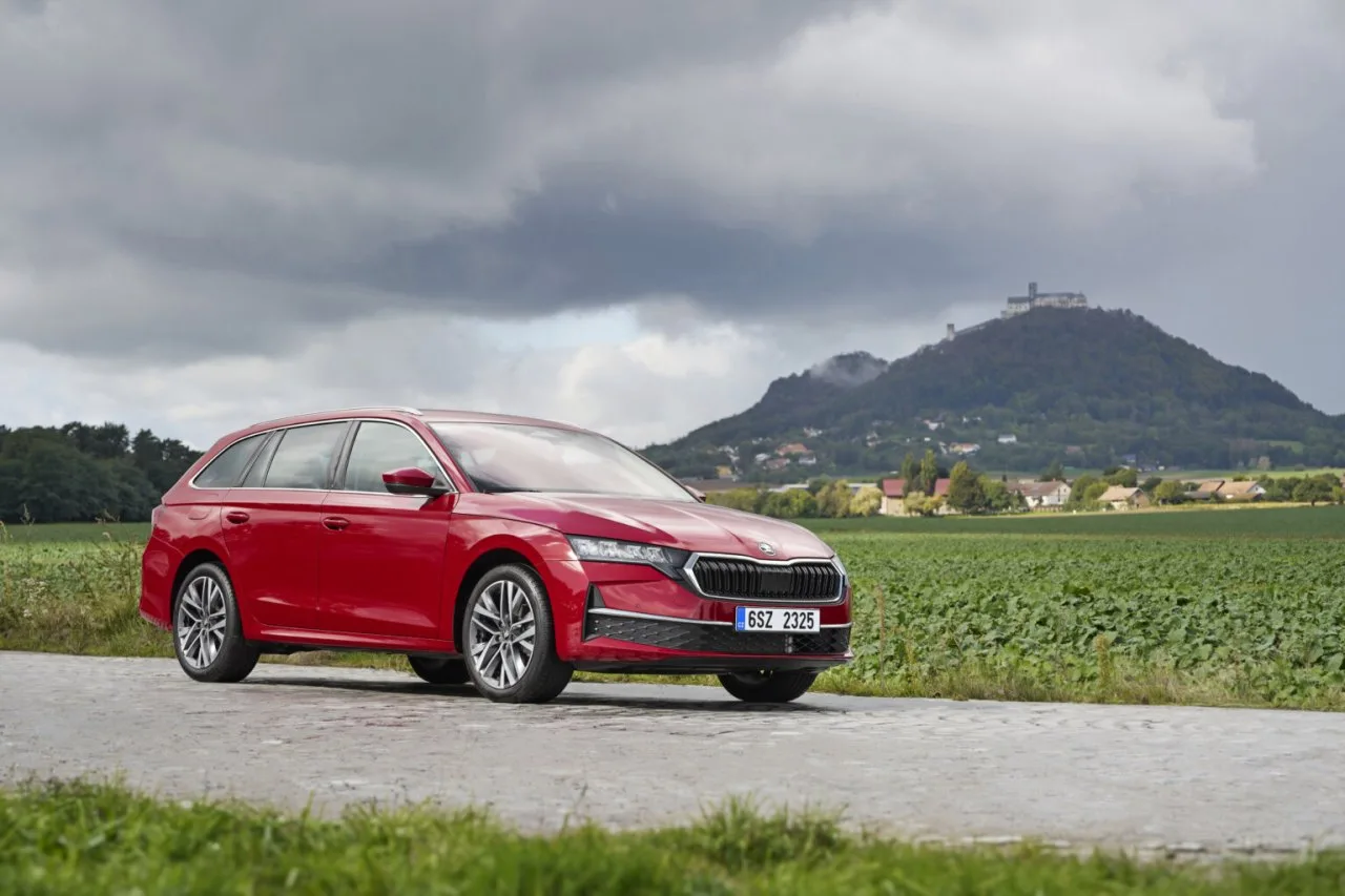skoda-octavia-hybrid-1