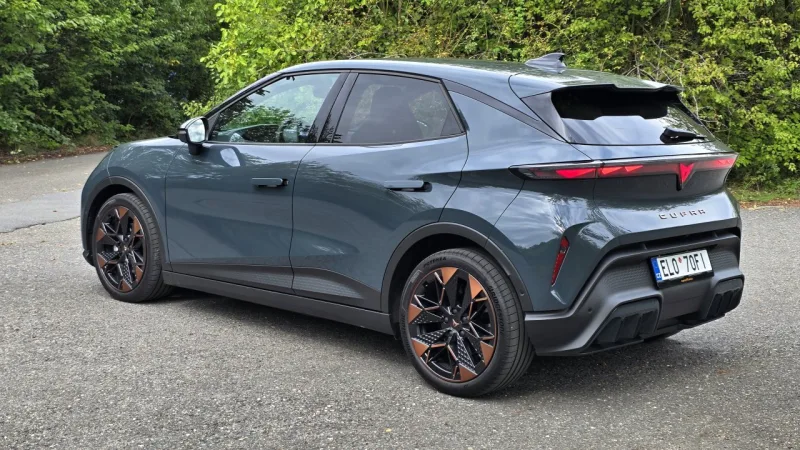 test-2026-cupra-raval-endurance-elektromobil-4
