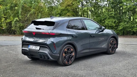 test-2026-cupra-raval-endurance-elektromobil-6