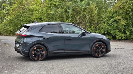 test-2026-cupra-raval-endurance-elektromobil-7