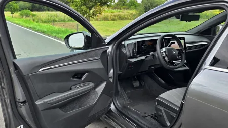 test-2026-mitsubishi-eclipse-cross-bev-14