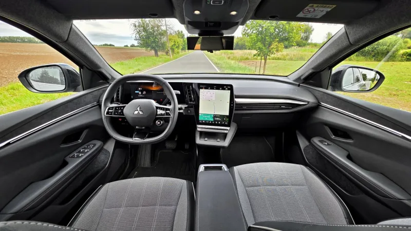 test-2026-mitsubishi-eclipse-cross-bev-17