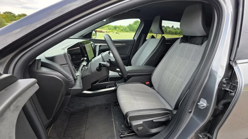test-2026-mitsubishi-eclipse-cross-bev-21