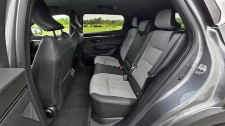 test-2026-mitsubishi-eclipse-cross-bev-24