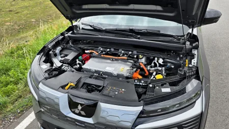 test-2026-mitsubishi-eclipse-cross-bev-29
