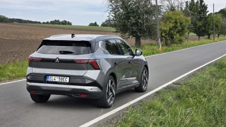 test-2026-mitsubishi-eclipse-cross-bev-7