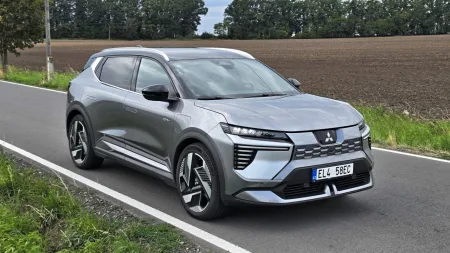 test-2026-mitsubishi-eclipse-cross-bev-8