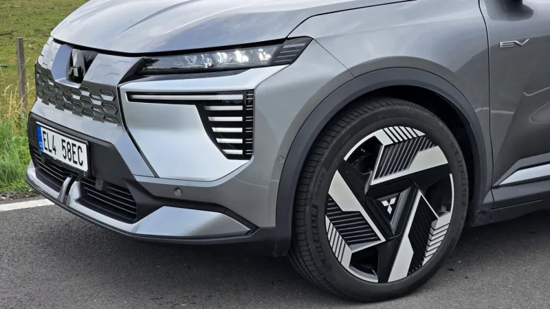 test-2026-mitsubishi-eclipse-cross-bev-9