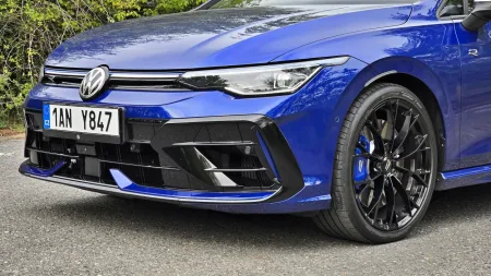 test-2026-volkswagen-golf-r-variant-10