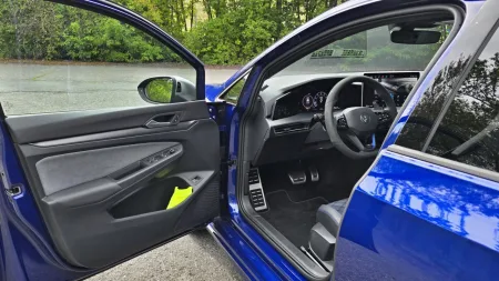 test-2026-volkswagen-golf-r-variant-14