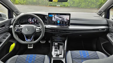 test-2026-volkswagen-golf-r-variant-16