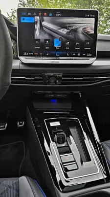 test-2026-volkswagen-golf-r-variant-21