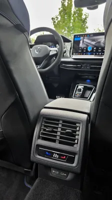 test-2026-volkswagen-golf-r-variant-26