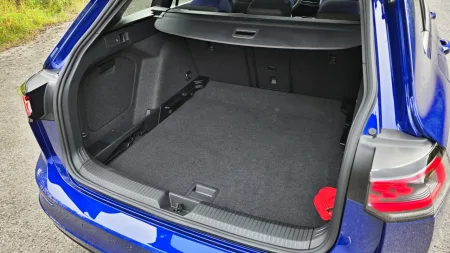 test-2026-volkswagen-golf-r-variant-28