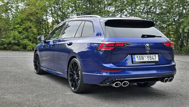 test-2026-volkswagen-golf-r-variant-4