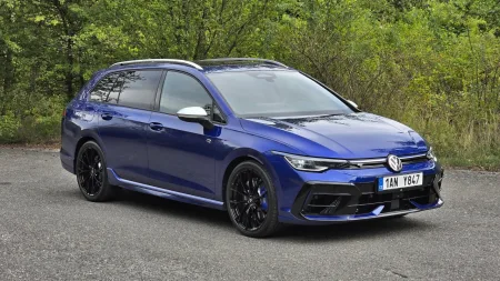 test-2026-volkswagen-golf-r-variant-8