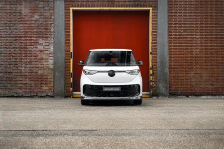 volkswagen-id-buzz-cargo-signature-edition-1